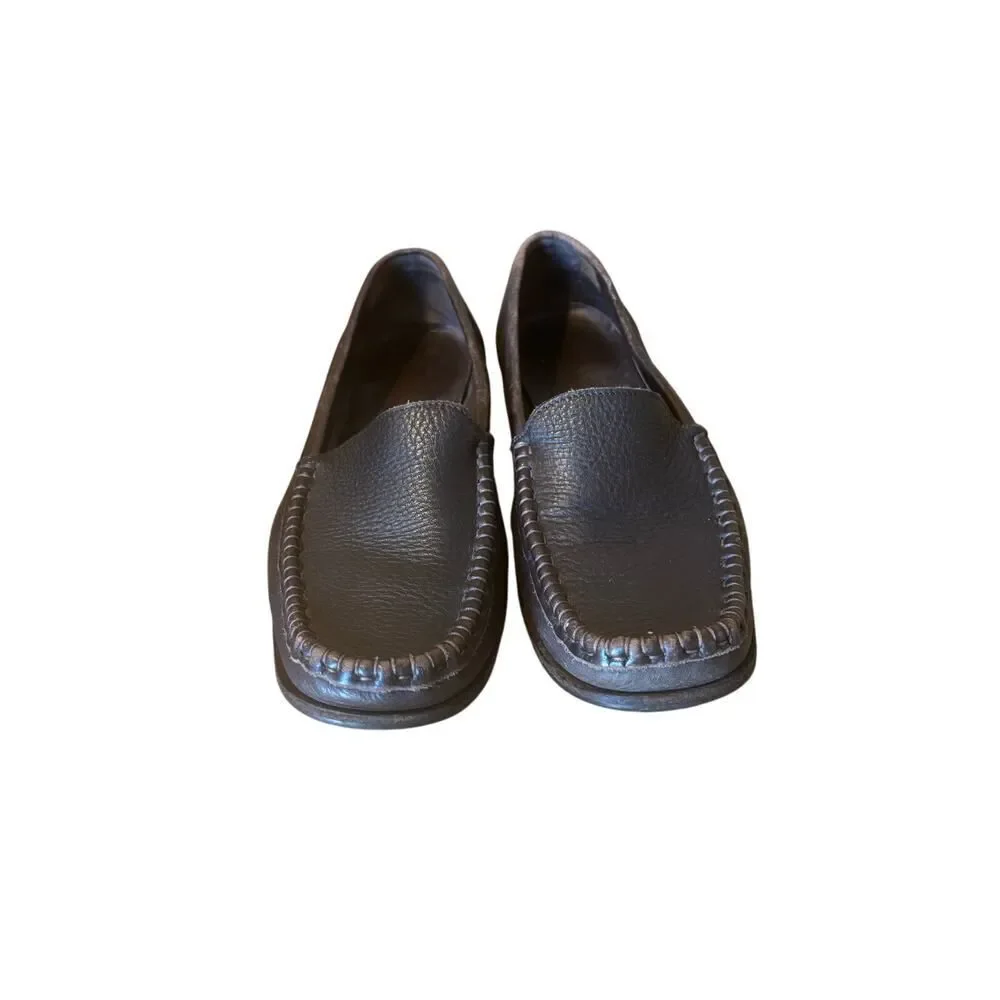 Bally women’s Italian Leather Loafers size 39.5 Italian, US size 9.5
